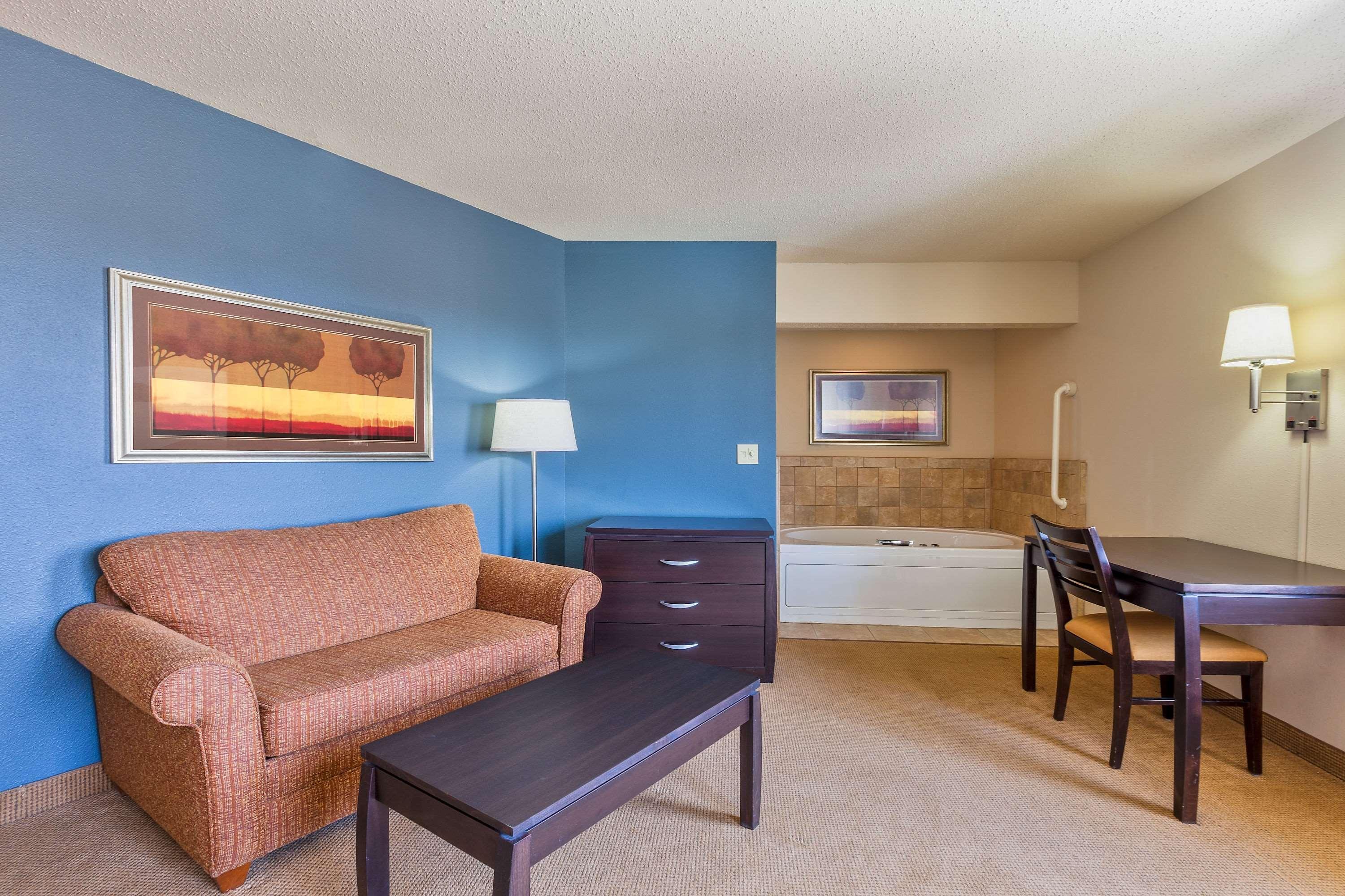 Americinn By Wyndham Monmouth Екстериор снимка